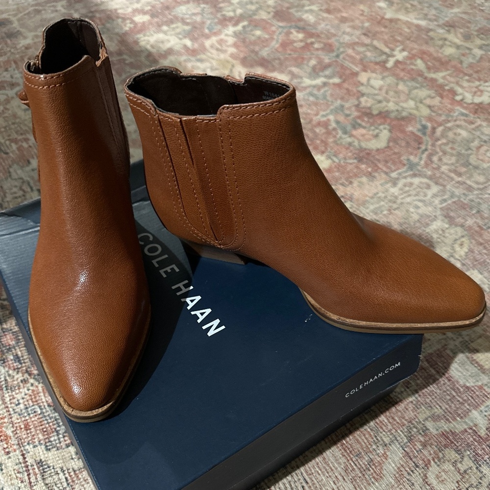 Cole Haan Hadlyn Bootie 7b